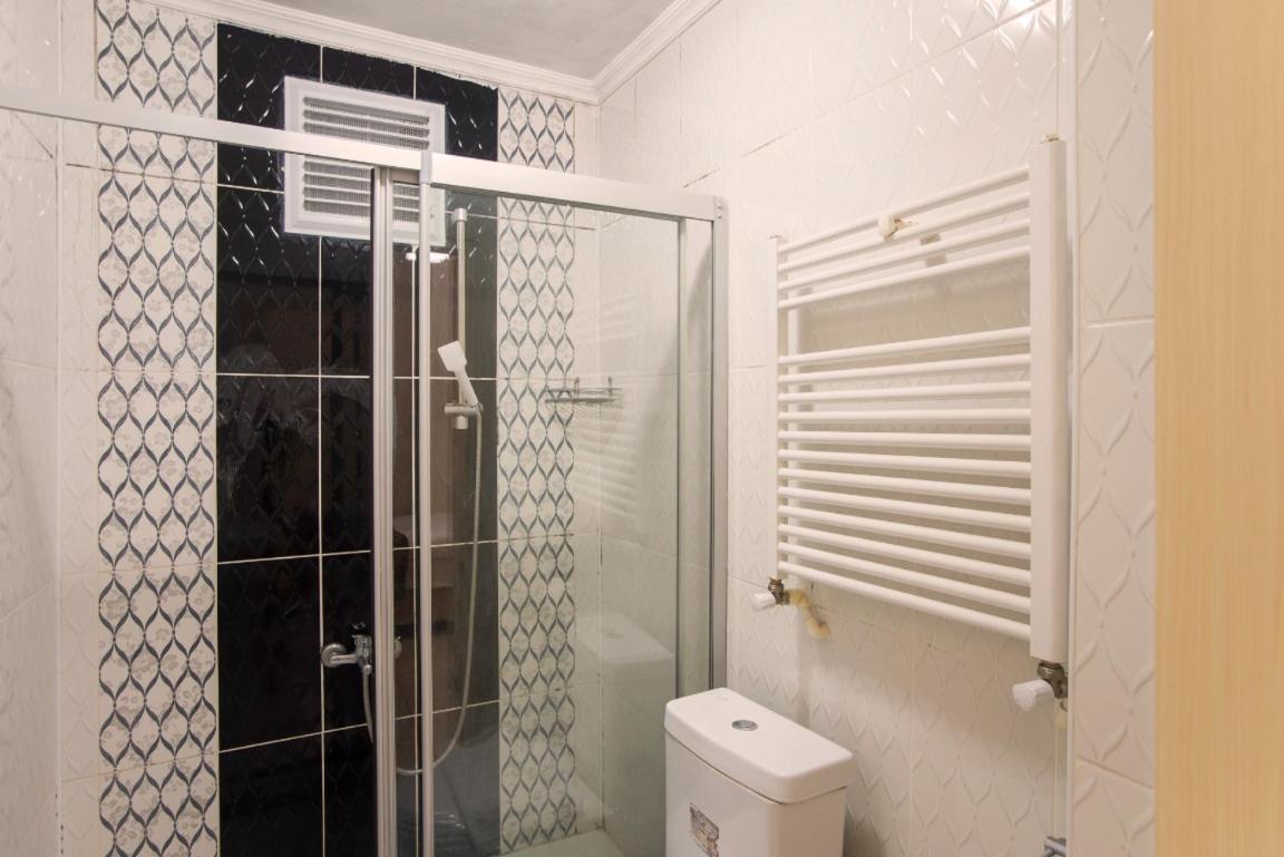 Divan Wooden Guesthouse Istanbul Exterior photo