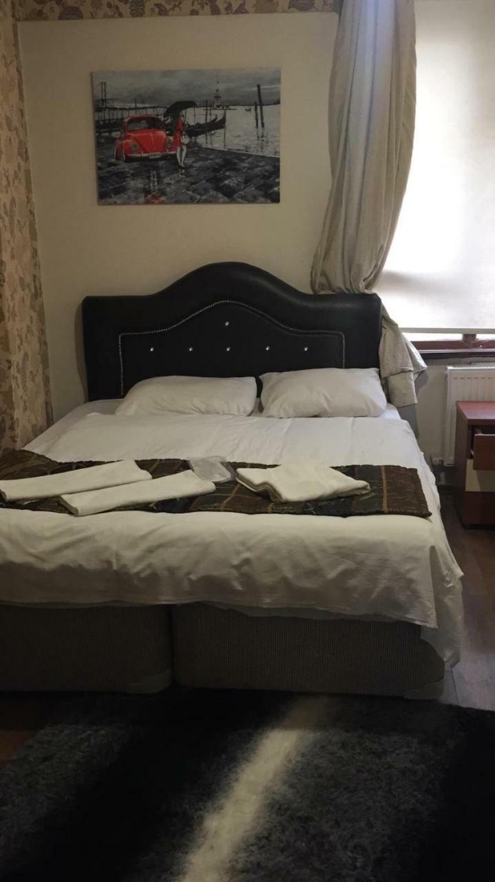 Divan Wooden Guesthouse Istanbul Exterior photo